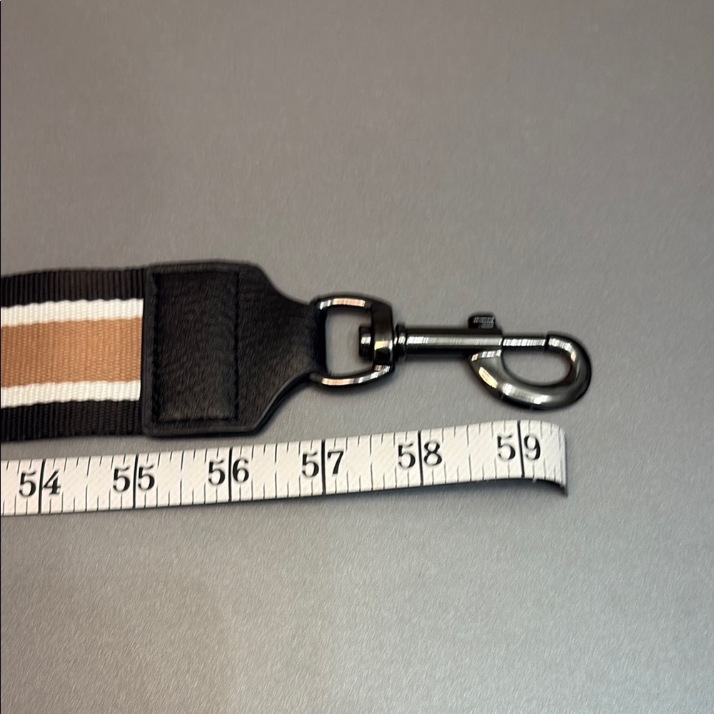 THINK ROYLN Tan and Black Quilted Crossbody Bag - Picture 11 of 13
